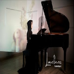 Download lagu Putri Ariani - Loneliness